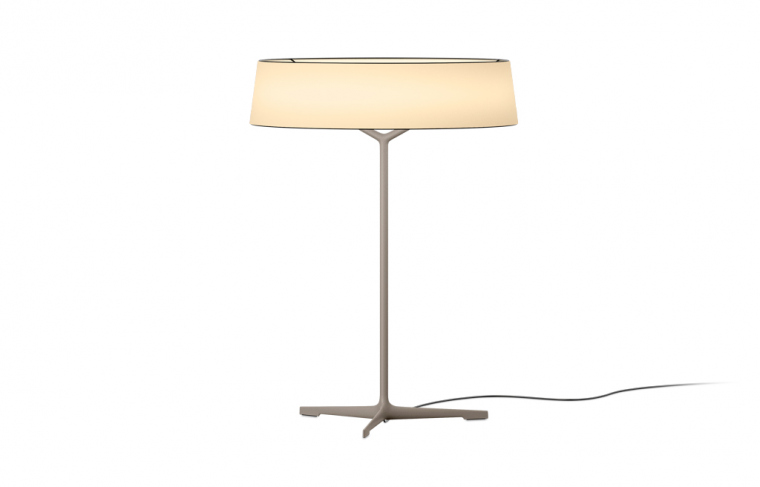 Vibia Dama table. Фото 02