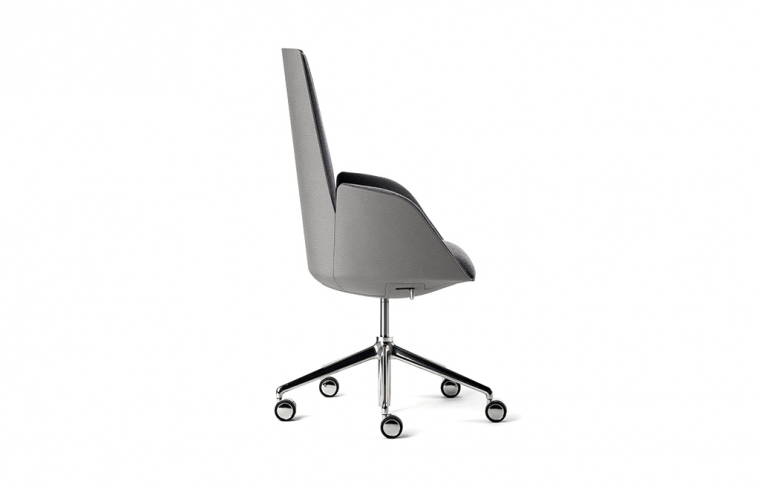 Poltrona Frau Cercle Executive | SC 26 Topo | Loop 13 Fumo. Фото 02