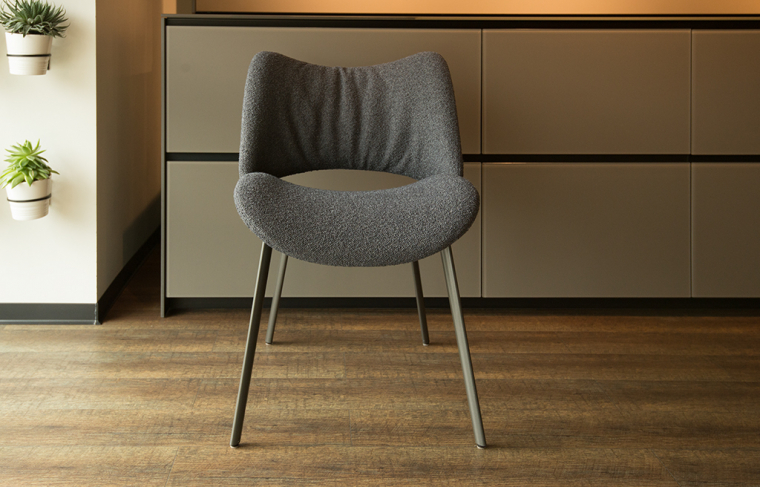 Poltrona Frau Nice | Loop Blu. Фото 03