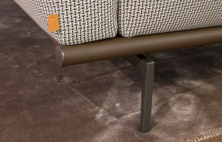 Poltrona Frau Happy Jack 282 см | SC 59 Noce Di Pecan | Re-Stijl Pier 1. Фото 07