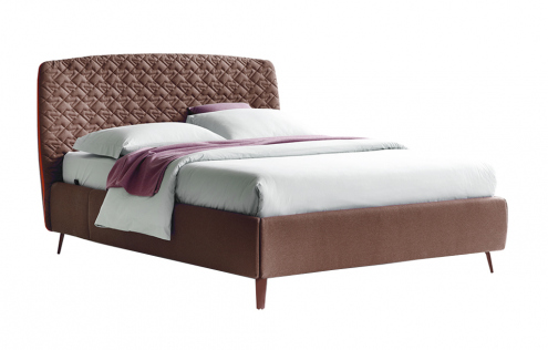 Cama