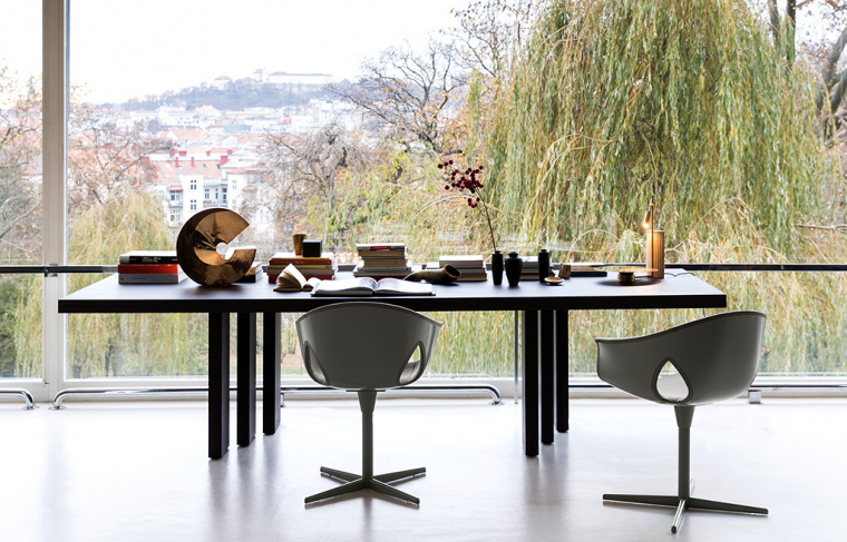Poltrona Frau Ginger Ale | Column base. Фото 06