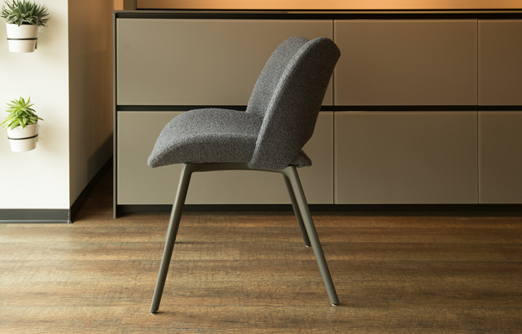 Poltrona Frau Nice | Loop Blu. Фото 02
