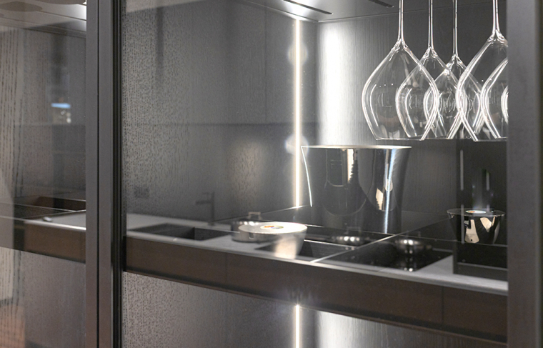Arredo3 Asia | Lava 1363 | Nero 48 | Vetro Fume Grigio. Фото 07